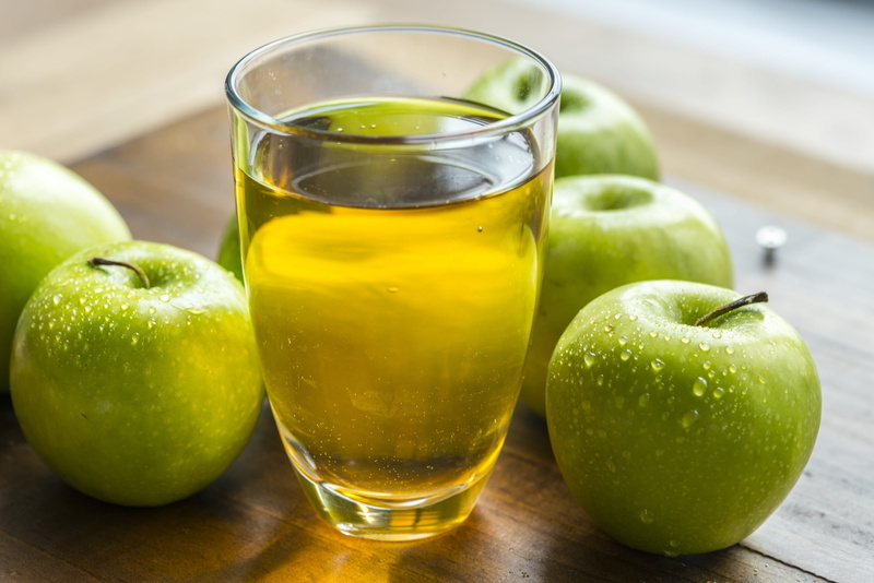 no people, green, healthy, green apple, ingredient, close-up, household equipment, natural, food, wellbeing, health, drink, drinking glass, wood - material