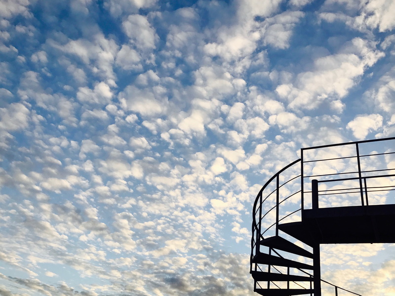 cloud - sky, built structure, sunset sky, railing, sunset, nature, day, sunlight, sport, daytime, season, summer, color, sun, sunrise, outdoor, spiral