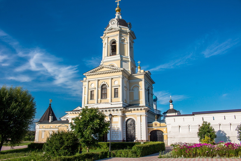 built structure, historical, travel destinations, outdoors, bright, pilgrimage, religion, serpukhov, clock, russian, spire, monasticism, monastery, building