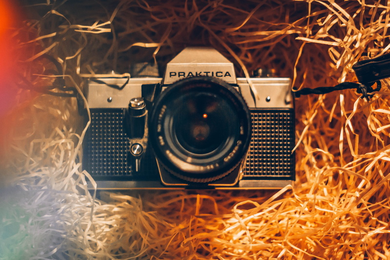 studio shot, vintage, 4K, photographic equipment, computer, lens - optical instrument, nostalgia, no people, camera - photographic equipment, photography themes