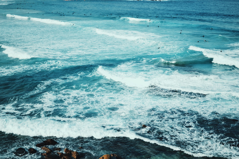 scenics - nature, aquatic sport, nature, high angle view, flowing water, bondi beach, land, power in nature, breaking, surf, australia, beach, salt, day