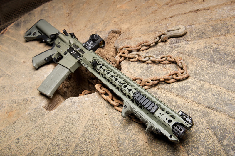 black, assault, 1080P, chain, riffle, assault rifle, gray, weapons, carabiner