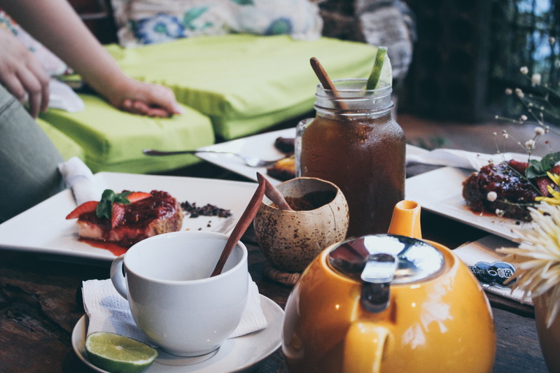 freshness, breakfast, food, eat, lunch, buffet, daytime, food and drink, human hand, 5K, tea, restaurant, midsection, white, mug, teapot, table spread