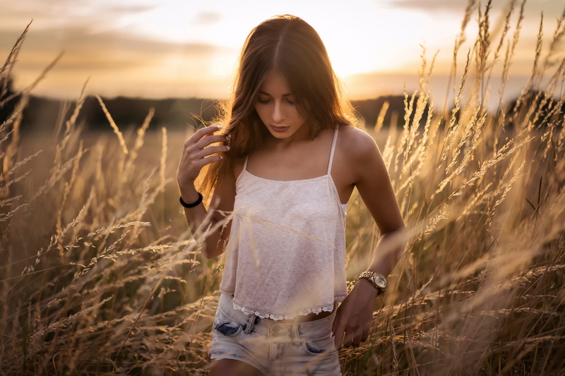 Sara, shorts, 1080P, sunset, Martin Kuhn