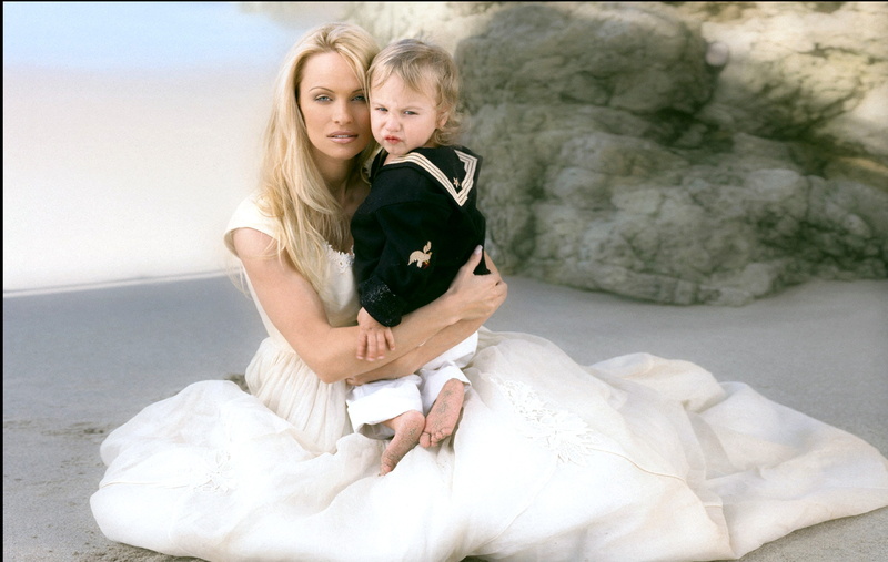 baby, women, anderson, babies, 2K, blonde, babe, model, woman, sexy, actress, pamela, girl