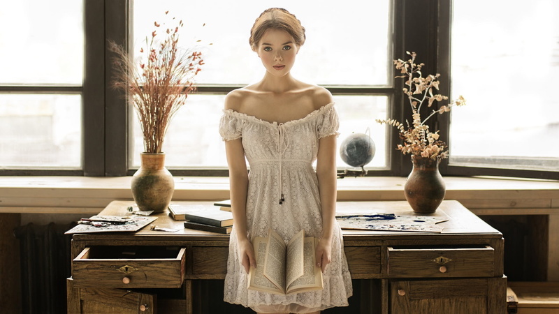 1080P, vase, girl, table, look, Vyacheslav Shcherbakov, books, Lolita
