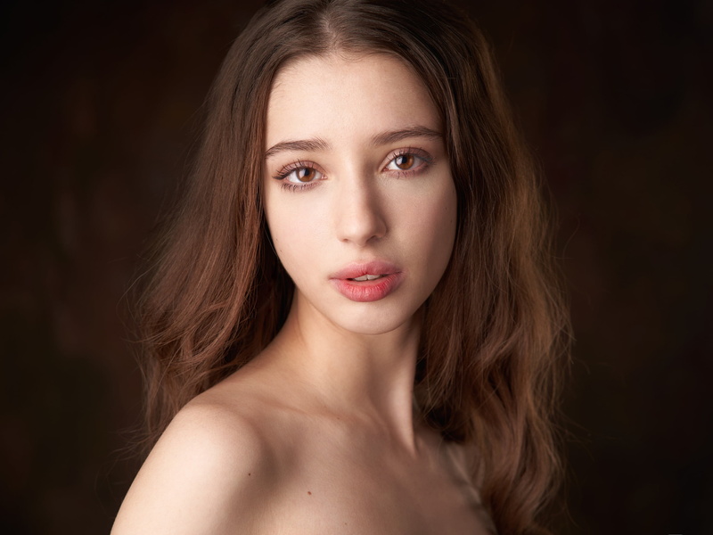 look, Alexander Vinogradov, shoulder, background, 2K, Inga Carey, hair, girl, portrait, face