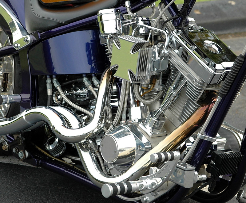 exhaust, transportation, stationary, motorbike, polished, clean, chrome, motor vehicle, no people, metallic, engine, close-up, machinery, design, reflection