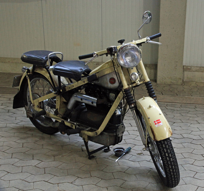 scooter, no people, machine, day, nimbus, old motorcycle, stationary, mode of transportation, land vehicle, two wheeled vehicle, motor scooter, footpath