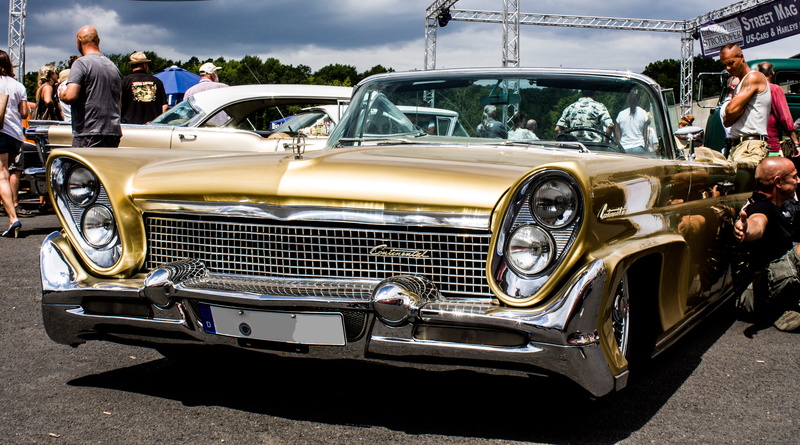 speed, machine, movement, performance, old cars, transportation, incidental people, old, motor, vehicle, wheel, road trip, sunlight, retro styled, vintage