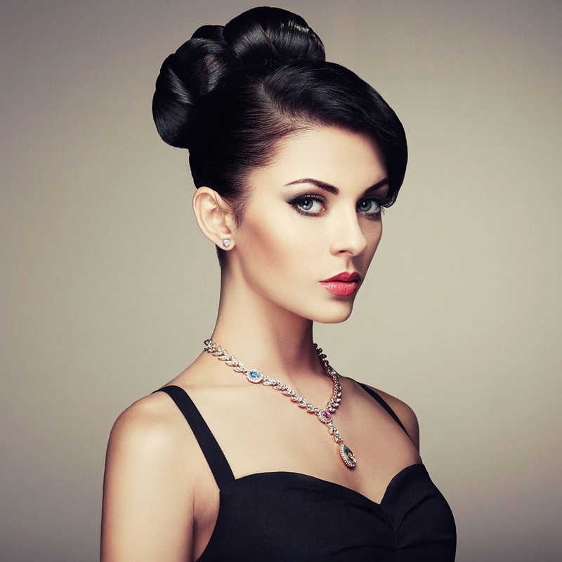 hairbun, 1080P, dark hair, black clothing, glamour, make up, women, simple background, earring, looking at viewer, Oleg Gekman, necklace, lipstick, jewelry