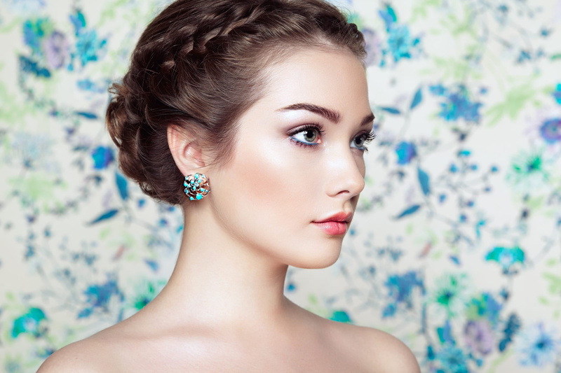 eyeliner, braids, Oleg Gekman, brunette, portrait, 1080P, glamour, women, earring, makeup, looking away