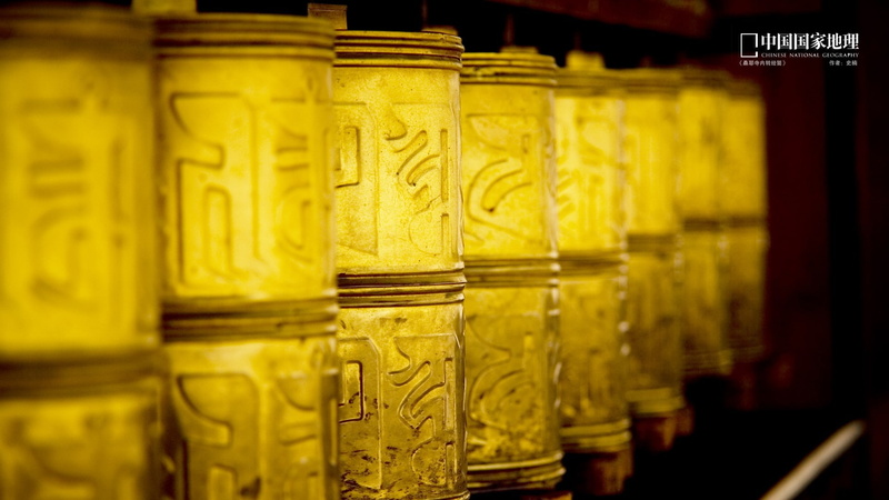 architecture, religion, spirituality, shelf, the past, text, inner, art and craft, tube, indoors, large group of objects, belief, building, craft, built structure