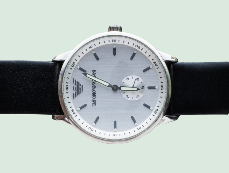 studio shot, business, time, timepiece, clock, wrist, retouch, minute hand, elegant, stopwatch, people, steel, close-up, hand, watch, human body part, indoors