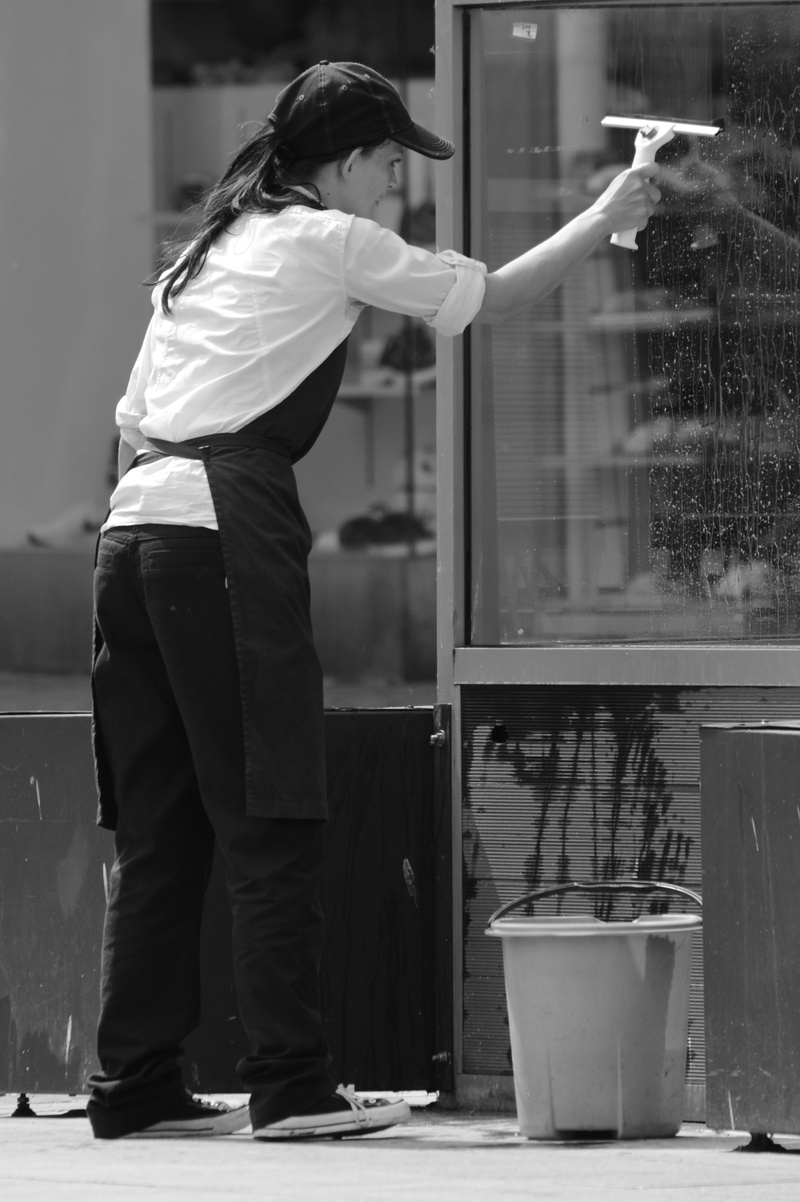day, lifestyles, window cleaner, women, window, shine, ruitenwas, bucket, building exterior, photography, one Person, cleaning, glazenwas, water, woman