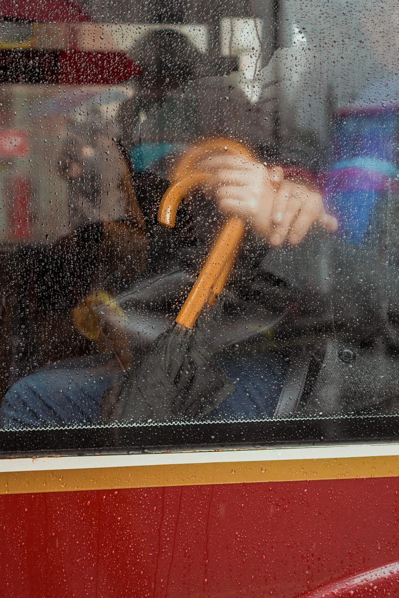 bus, cold - Temperature, land Vehicle, travel, glass - Material, brown, black, storm, 2K, urban Scene, weather, droplets on the window, car, tcommuting