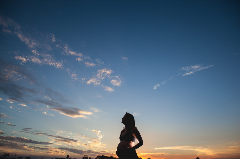 leisure activity, woman, tranquil scene, one woman only, sky, 5K, people, landscape, happy, pregnant, real people, silhouette, horizon, cloud - sky, photography