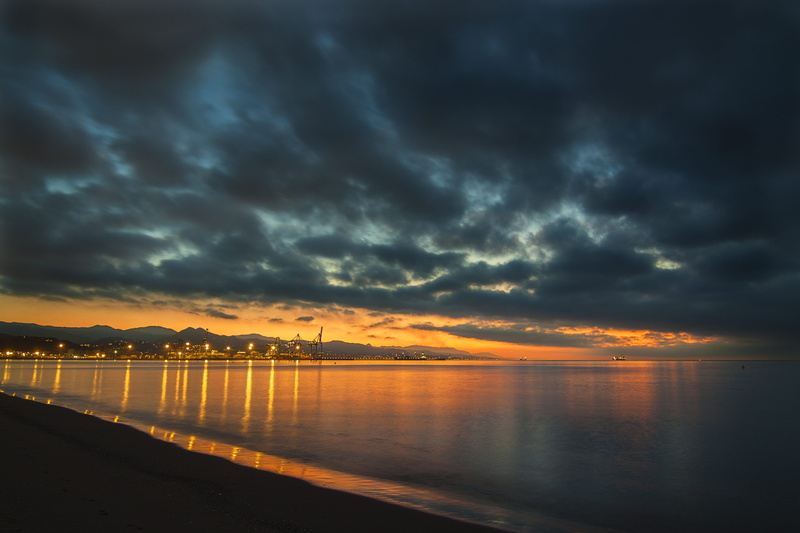 blue, beach, water, amaneciendo, reflection, stormy, scenics - nature, beauty in nature, nature, sea, cloud - Sky, land, outdoors, tranquil scene, dusk