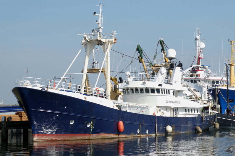 day, ship, no people, pier, mode of transportation, stellendam, sky, anchored, fisheries, waterfront, fishing industry, fishing, freight transportation
