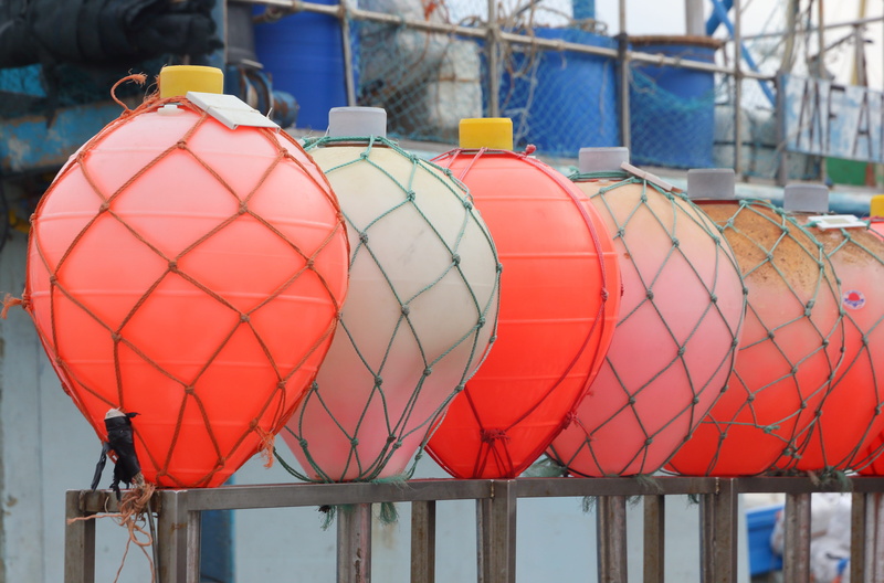 red, net, catch, industry, large group of objects, architecture, safety, protection, stack, shape, nature, malta, security, 4K, boat, day, floating, no people