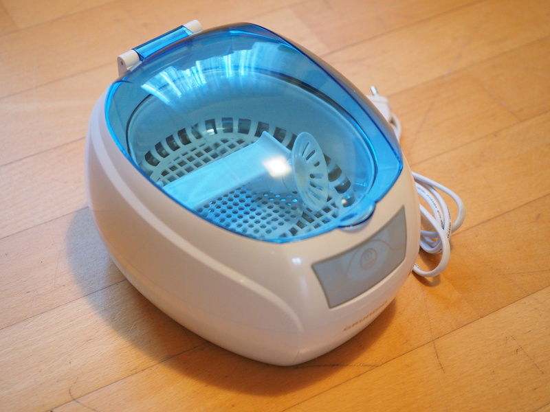 illuminated, 4K, technology, heat - temperature, copy space, Ultrasonic Cleaner, ultrasound, single object, close-up, equipment, container, cleaning, plexiglas