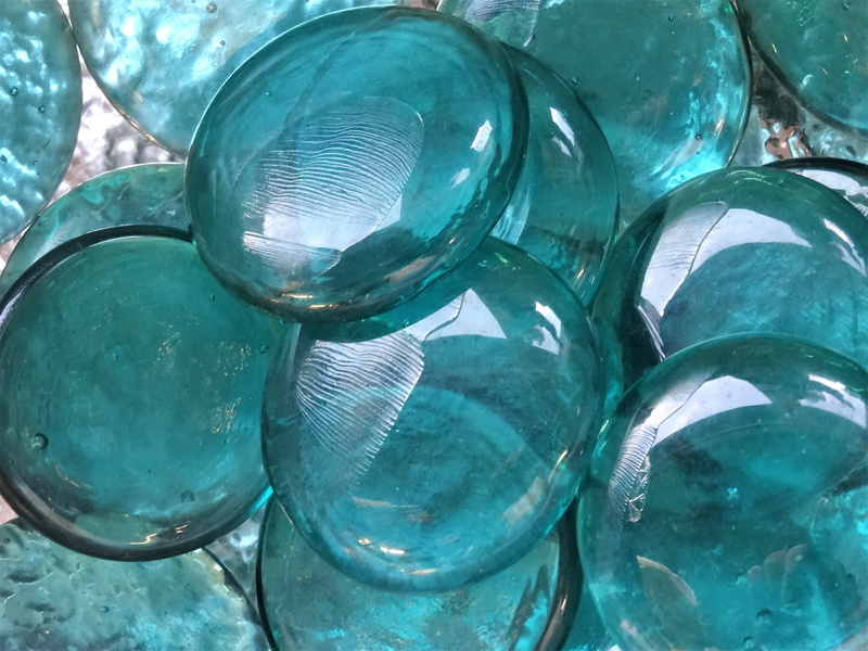 day, detail, indoors, glass, transparent, glass - material, 2K, silver colored, high angle view, backgrounds, sphere, close-up, glassy, full frame, glass beads