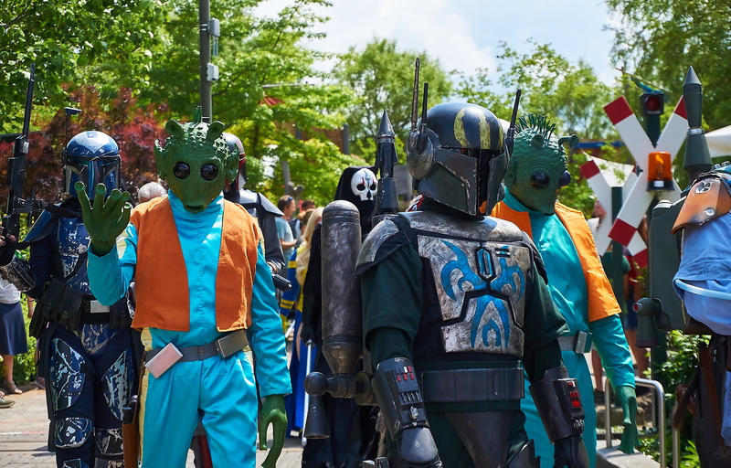 people, film, day, star wars, group of people, pleasure, lego, building blocks, nature, tree, rear view, war, 5K, real people, theme park, figures, art and craft