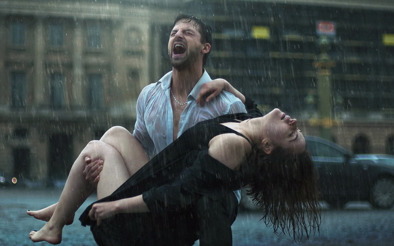 architecture, rain, built structure, couple, lovers, casual clothing, young women, crying, leisure activity, hairstyle, lifestyles, young men, young adult