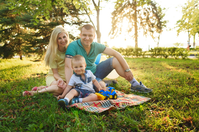 childhood, mom, mother, tenderness, three, family, kid, child, men, smiling, love, daughter, summer, stroll, happiness, parent, son, father, positive emotion