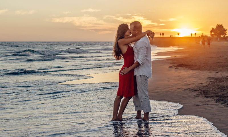male, girl, kiss, hugs, pair, passion, sunset, lovers, 1080P, sea