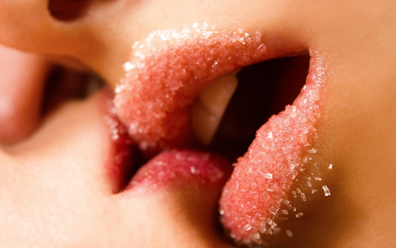 mouth, women lips kissing sugar lesbian, mouth open, food and drink, adult, body part, studio shot, 1080P, people, human face, human lips, beauty, ripe