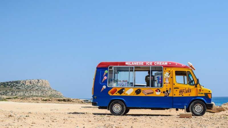 outdoors, trailer, sand, nature, mode of transportation, travel, driver, drive, motor vehicle, transportation, car, summer, desert, beach, day, land vehicle