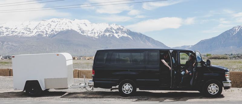 mountain peak, summer, moving, truck, car, singer, mode of transportation, land vehicle, 4K, united states, cold temperature, day, transportation, trailer