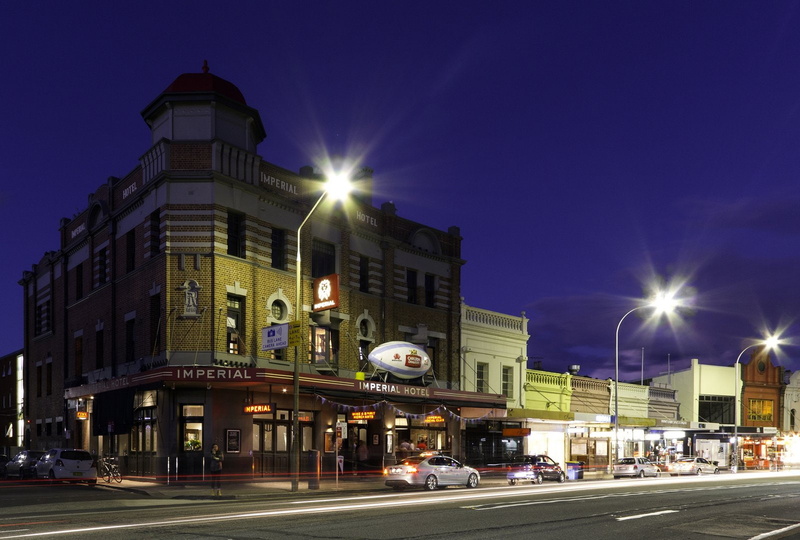 light, architecture, tower, sea, australia, monuments, hotel, sydney, panorama, ray, opera, night, panoramic, 720P, tasmania, towers, building, tasmanie