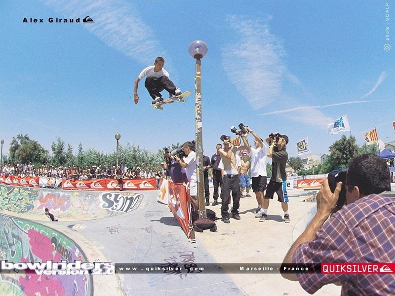 nature, giraud, child, group of people, leisure activity, architecture, men, sky, enjoyment, people, outdoors, lifestyles, women, Skateboarding, Sports