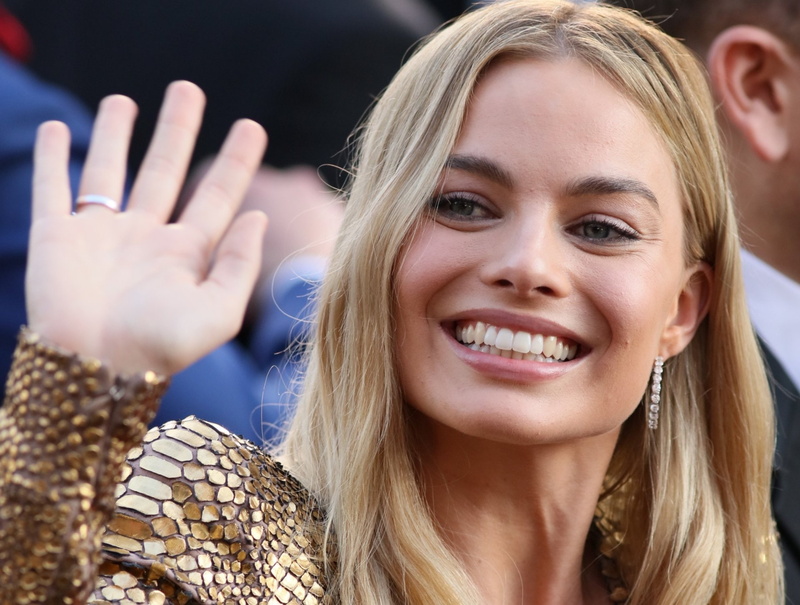 Smile, Actress, Actresses, Margot Robbie, Woman, Australian, Blonde, 1080P
