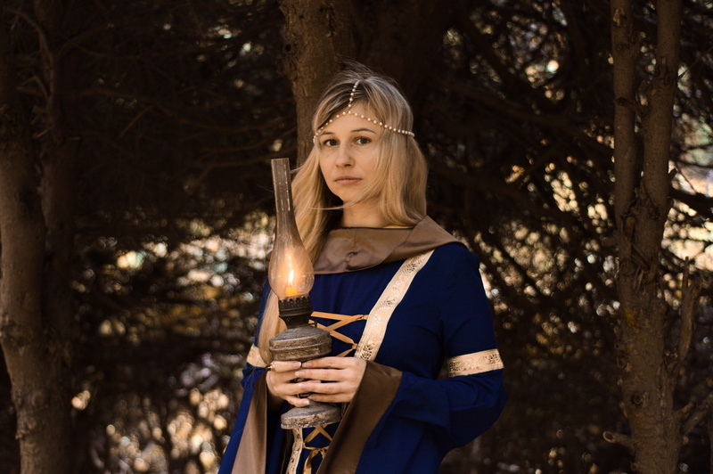 clothing, the middle ages, focus on foreground, young adult, blue, beautiful woman, autumn, looking, witchcraft, blond hair, witch, fabulously, antiquity