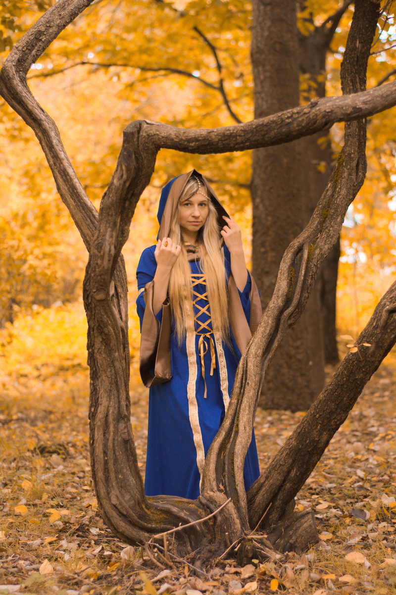 leisure activity, witch, hair, beside, clothing, trunk, the middle ages, long hair, beauty, wearing, plant part, young adult, front view, witchcraft, cosplay