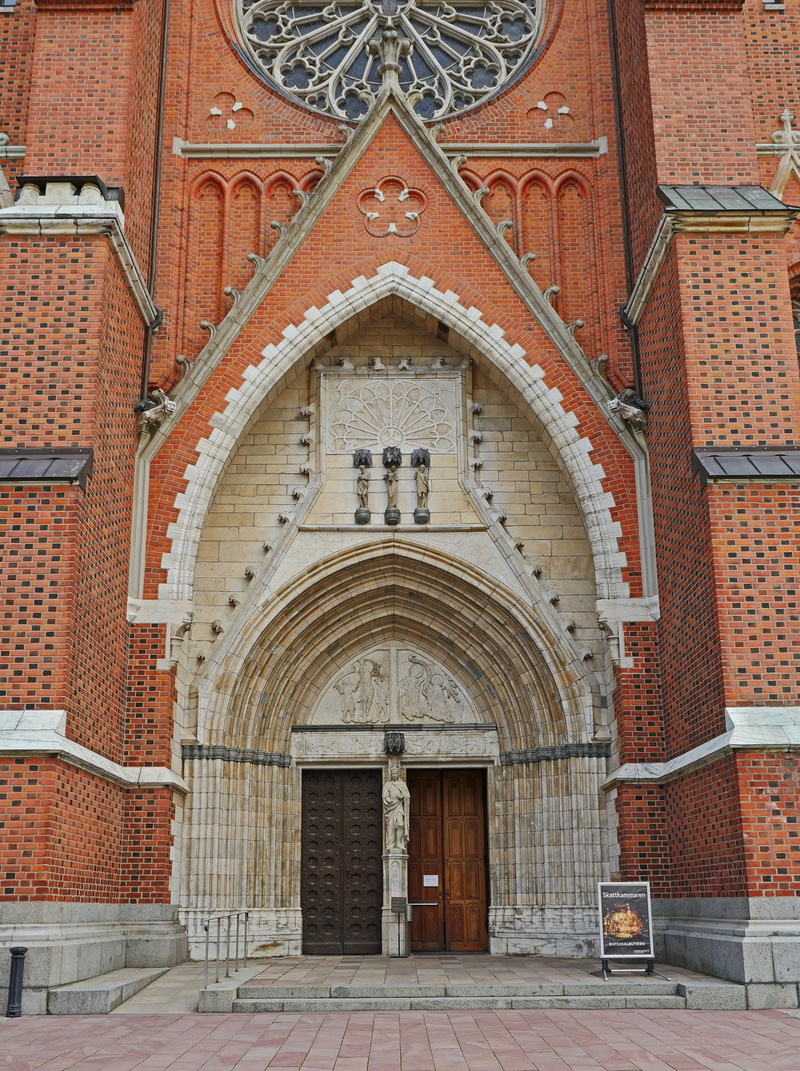 church door, ornate, the past, history, no people, facade, window, arch, belief, old building, arched, gothic, 4K, brick gothic, architecture, uppsala cathedral