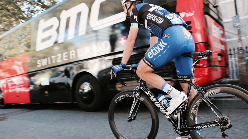 cycling, lifestyles, passing, day, riding, transportation, race, road, activity, 5K, bicycle, land vehicle, sport, cyclist, sports race, bike, text, male
