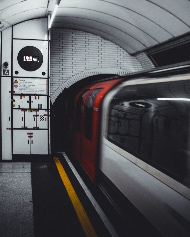 no people, passangers, street, blurred motion, motion, liverpool street station, public transportation, tube, train, subway station, platform, terminal