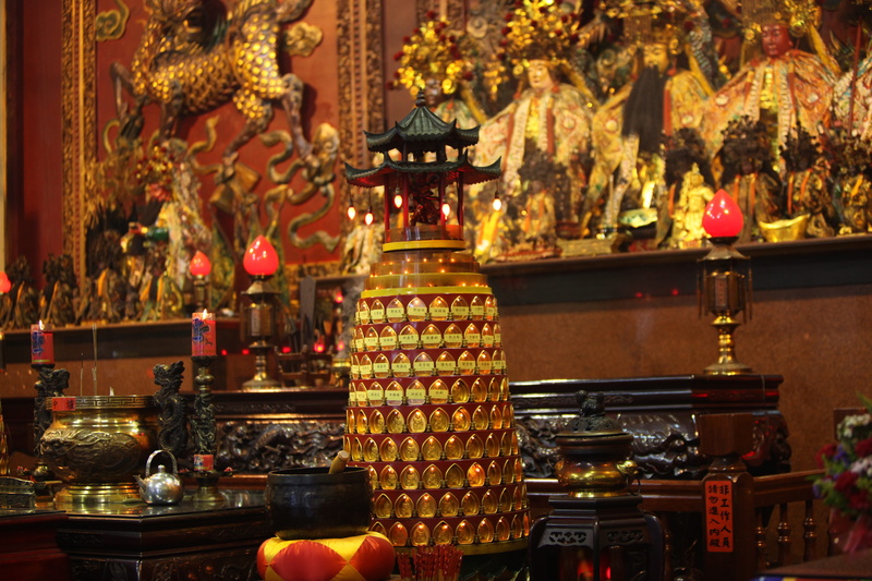 belief, taichung wufeng day was the palace, store, large group of objects, choice, style, retail display, container, food and drink, focus on foreground
