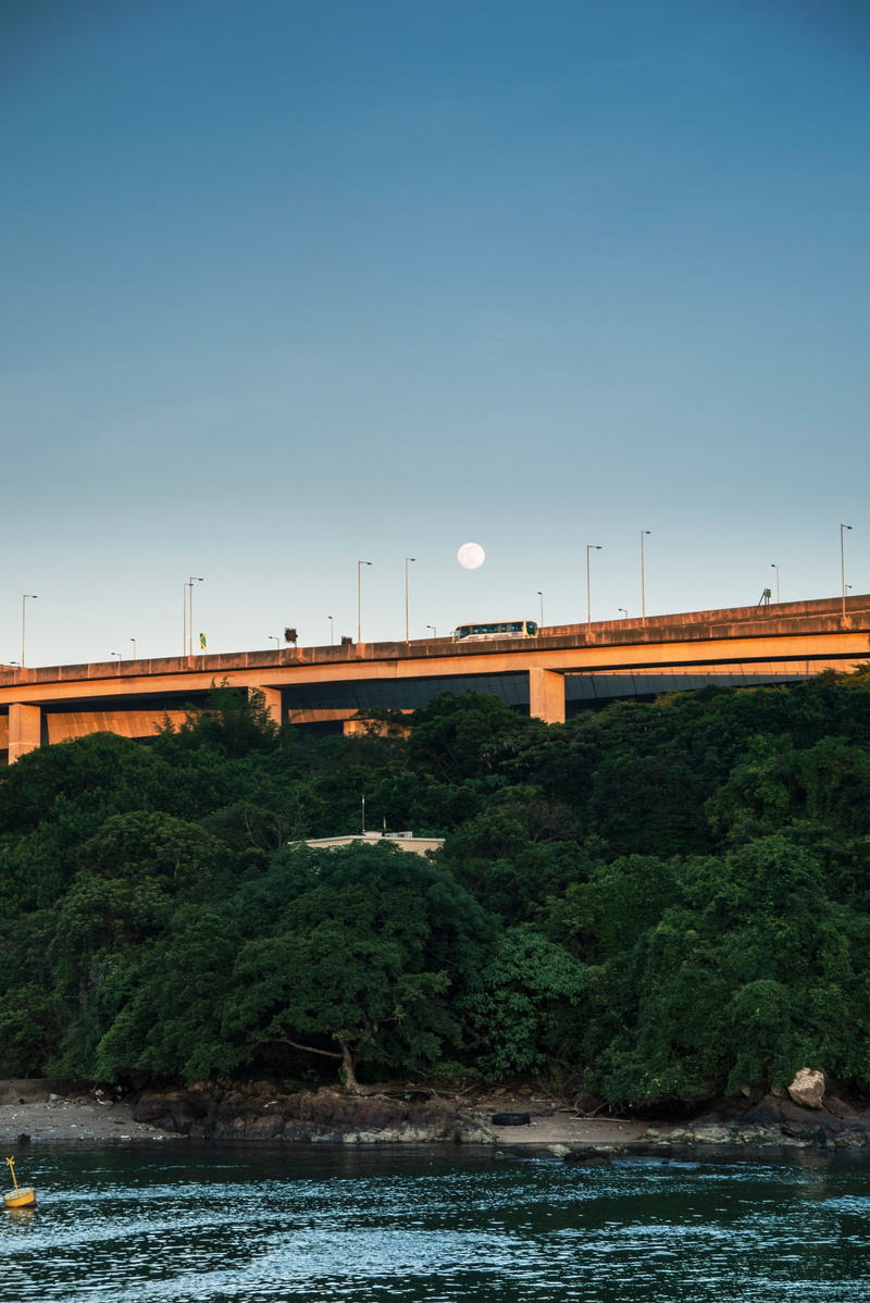 blue, bridge, water, cloud, connection, brown, 4K, copy space, photo, river, trees, transportation, plant, vehicle, bus, no people, gray, nature, concrete