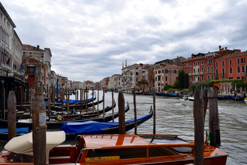 venezia, transportation, gondola - traditional boat, building, quaint, europe, no people, post, italy, travel, residential district, outdoors, venice, built structure