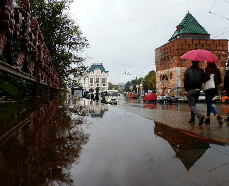 built Structure, cultures, reflection, protection, architecture, Nizhniy Novgorod, two people, nature, adults only, Bottom, outdoors, people, sky, russia