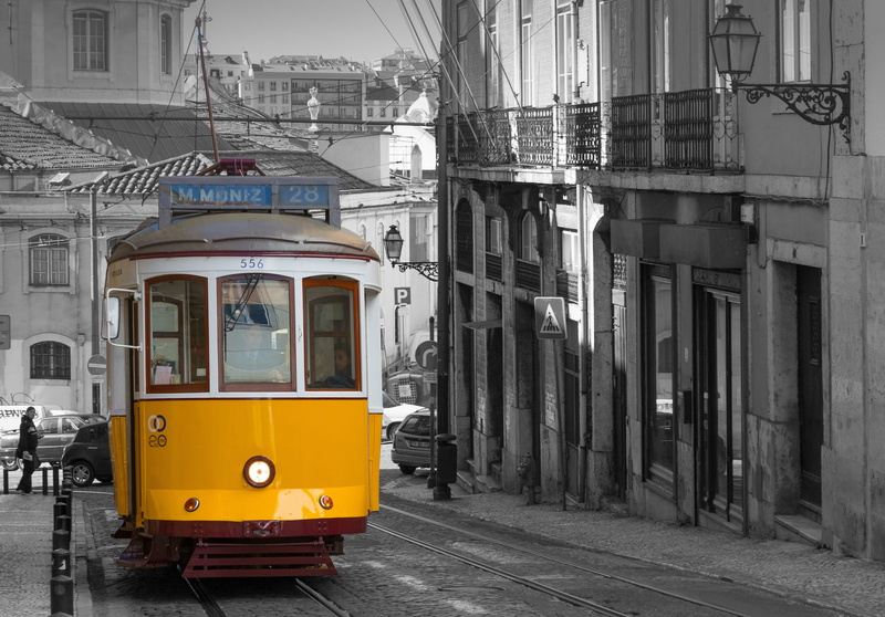 land vehicle, day, mode of transportation, city street, train, no people, building, 2K, street, lisbon, color, electricity, built structure, cable car
