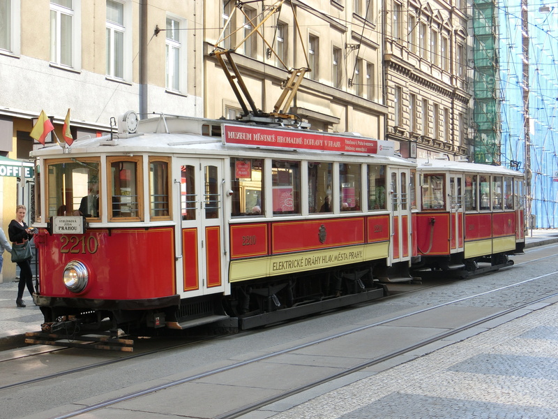4K, cable car, architecture, train - vehicle, incidental people, day, building exterior, track, motion, train, station, red, built structure, prague, photo