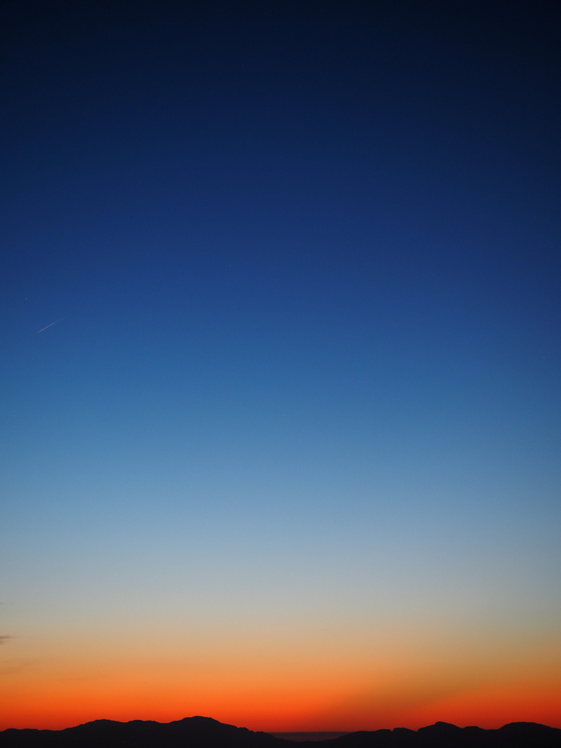 clear sky, evening sky, scenics - nature, pastellfarben, orange, tranquil scene, pastel, horizon, evening hour, romance, copy space, tranquility, mountain