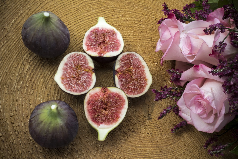 red, autumn, seeds, pink color, fruit, bouquet, still life, pastellfarben, nature, plant, healthy eating, no people, wood - material, food, fig, table