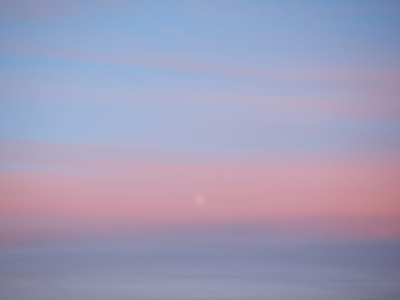 nature, pastellfarben, water, twilight, idyllic, afterglow, tranquility, blue, haze, purple, pastel tones, cloud - sky, foggy, horizon over water, sunset